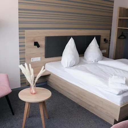 Hotell Restaurant Haus Zwicker