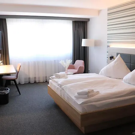 Restaurant Haus Zwicker Hotell *