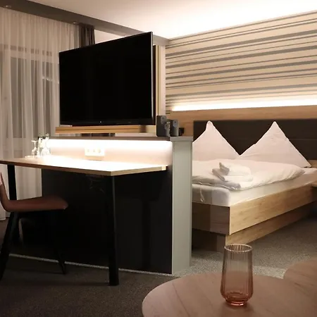 Hotell Restaurant Haus Zwicker *
