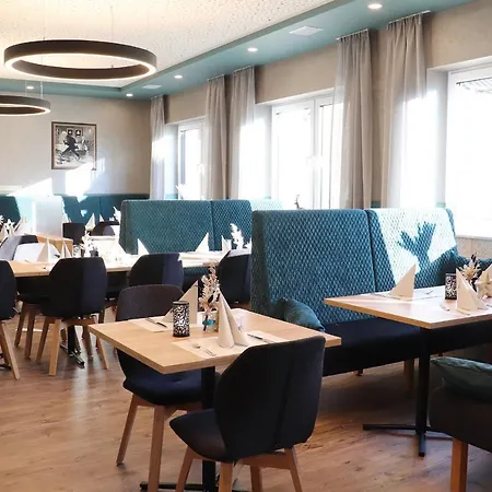 Hotell Restaurant Haus Zwicker *