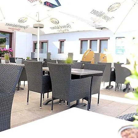 فندق Restaurant Haus Zwicker